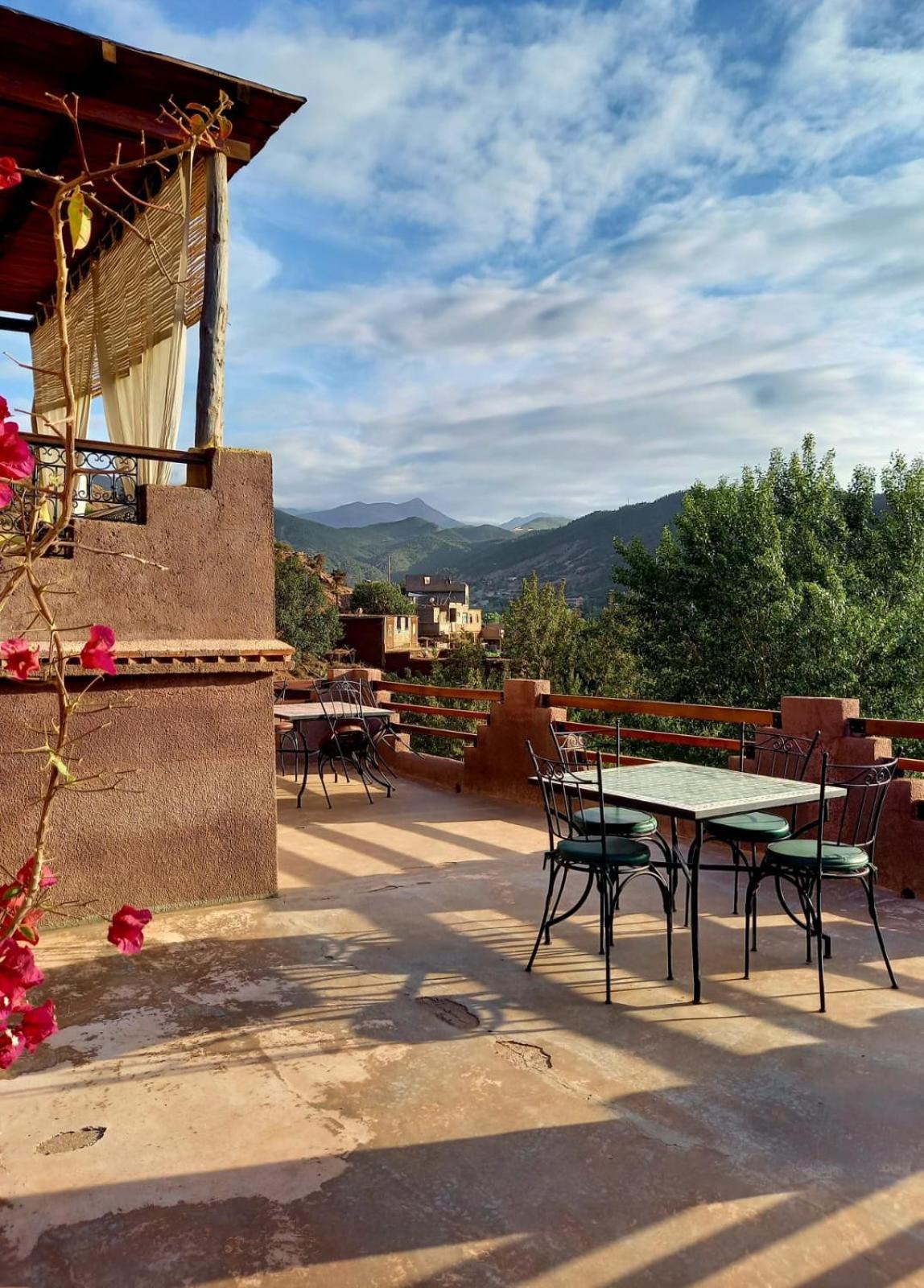 Ourika Timalizene Le Jardin Des Delices Otel Tamezindert Dış mekan fotoğraf